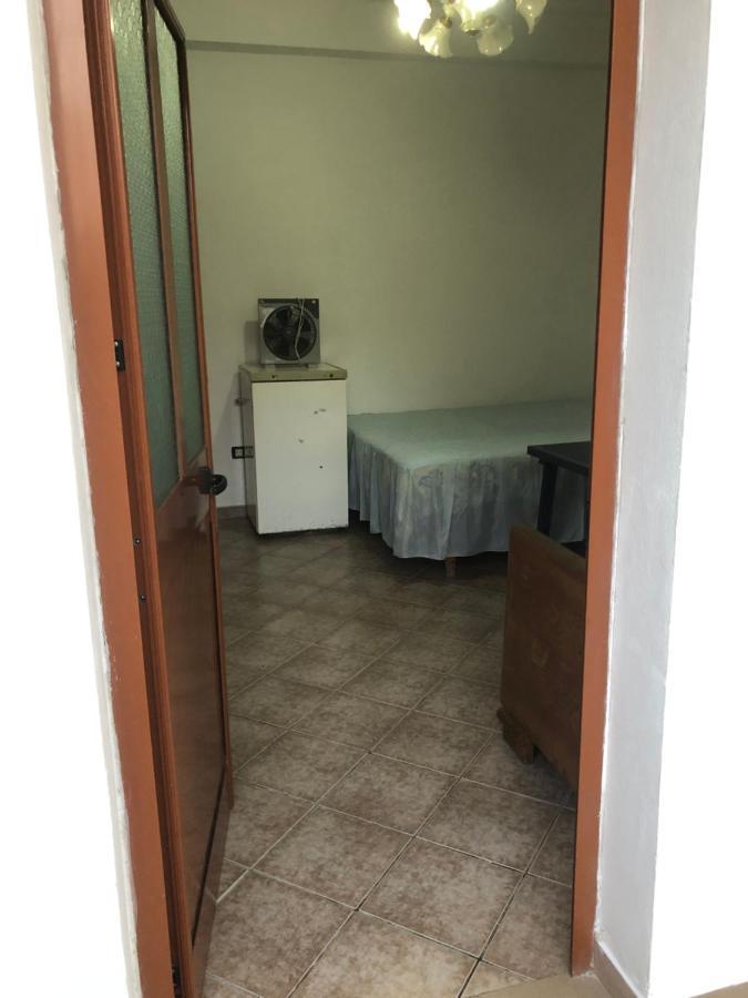 Rooms For Rent Durrës Eksteriør billede