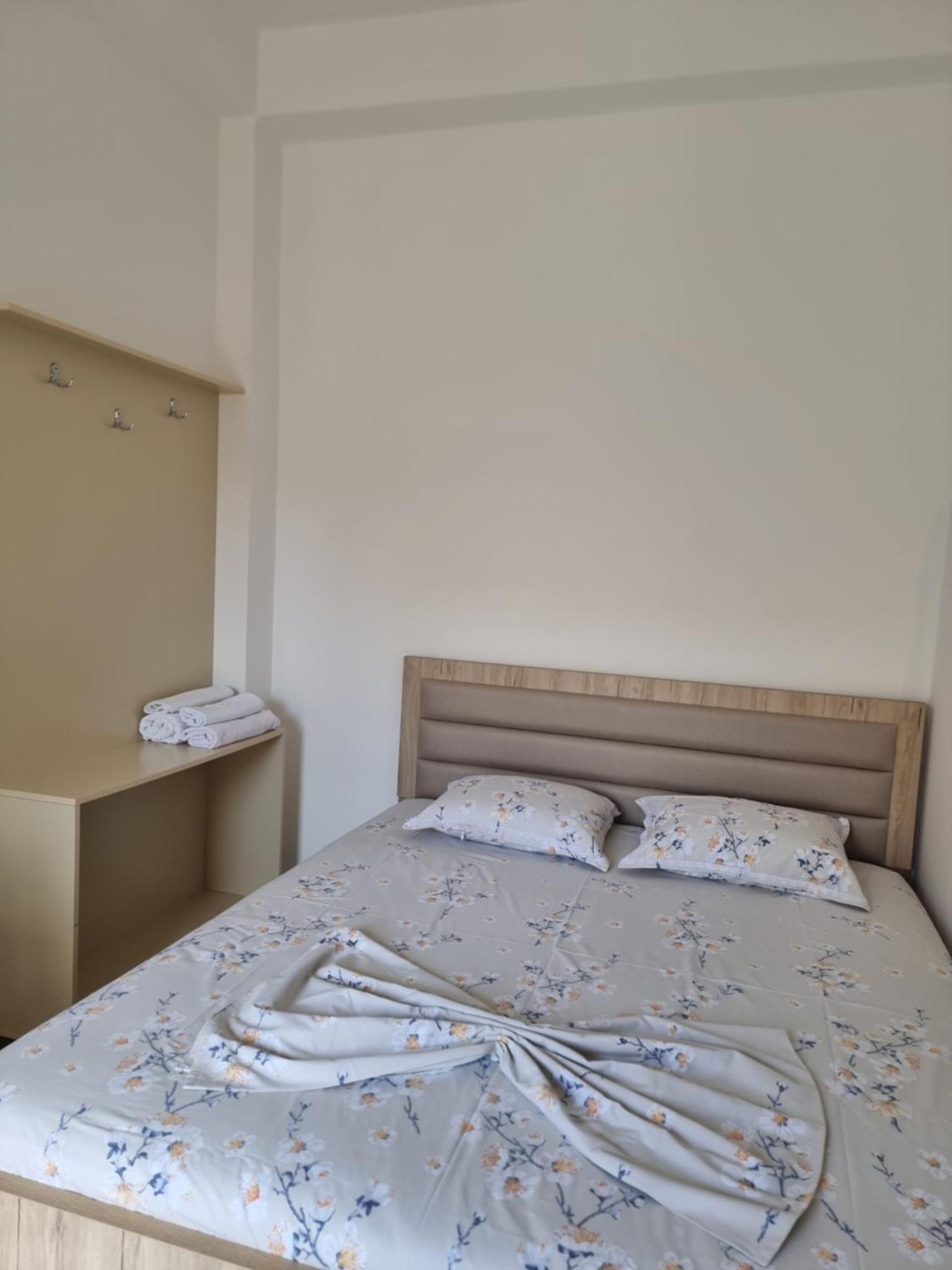 Rooms For Rent Durrës Eksteriør billede