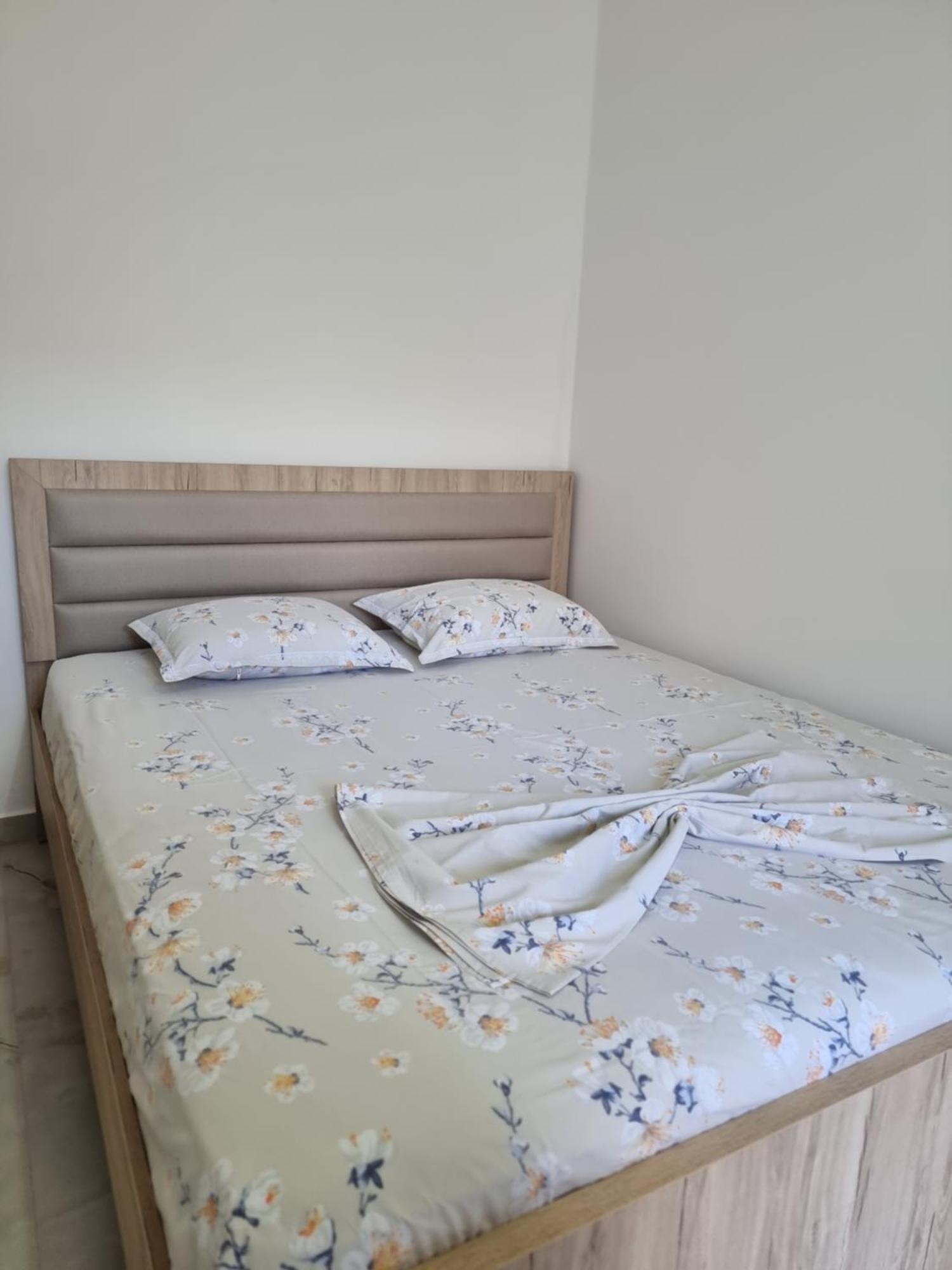 Rooms For Rent Durrës Eksteriør billede